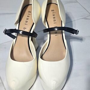 Gianni BiniQuincy Mary Jane Platform Pumps Size 8.5M NWT